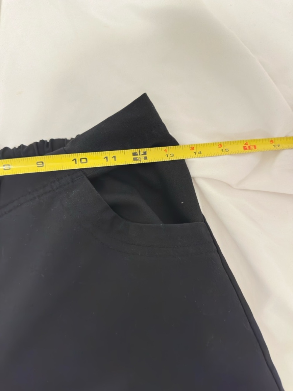Carhartt Women’s Scrub Pants Black Sz Small Regular - Picture 8 of 8